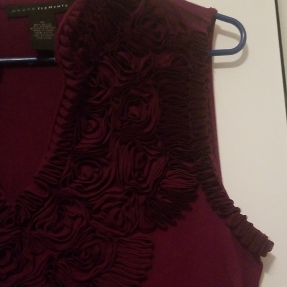 Medium Sized Plum Colored Detailed Blouse - Picture 5 of 10